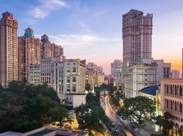 Hiranandani Regent Hill in 1BHK Flats