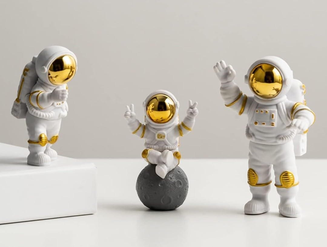 VRB DecTM 3Pcs Astronaut Figurine Spaceman Statue Ornament Toys Statue for Showpiece Home Room Office Desktop Decoration/Car Dashboard/Perfect Valentine Items (3 Pcs Big Golden Astronaut showpiece) - Image 5