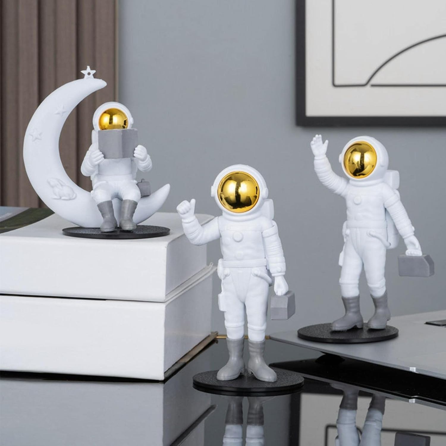 Resin 3Pcs Astronaut Figurine Mirror Spaceman Ornament, Home, Office, Desktop Decoration Bookshelves Outer Space Room Décor Astronaut Statues Sculpture (Golden), Space - Image 3