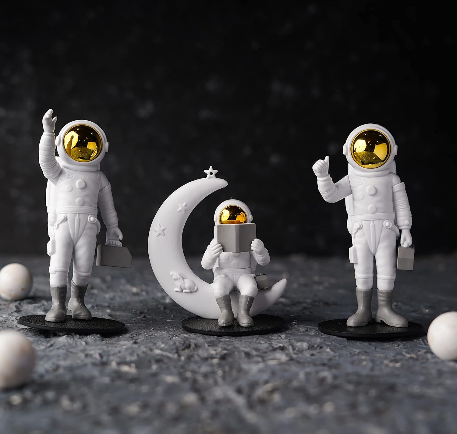 Resin 3Pcs Astronaut Figurine Mirror Spaceman Ornament, Home, Office, Desktop Decoration Bookshelves Outer Space Room Décor Astronaut Statues Sculpture (Golden), Space - Image 8