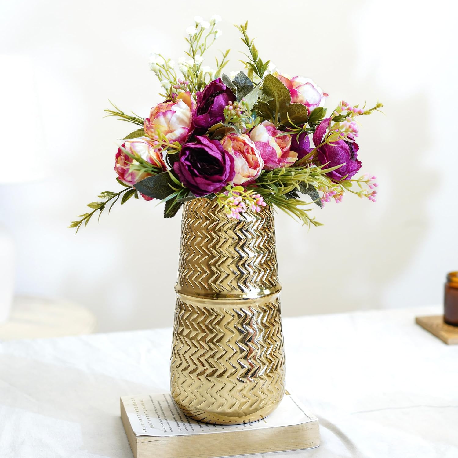 BEHOMA Arrow Engrave Metal Cylindrical Vase for Living Room,Decoratives for Indoor Home Decor Office Decor Balcony,Best Gift for Birthday Anniversary Festival,Golden 1 Large Pcs(Flower not Included) - Image 4